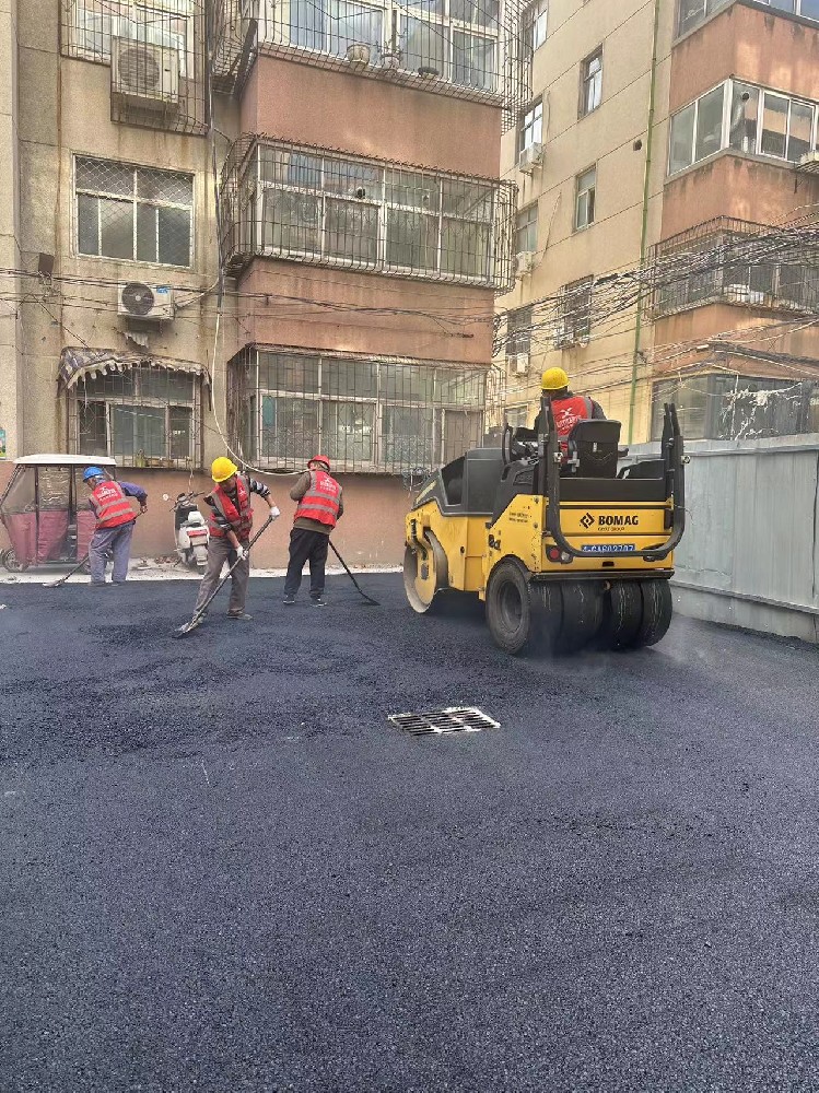 郑州沥青混凝土路面与水泥混凝土路面的区别？