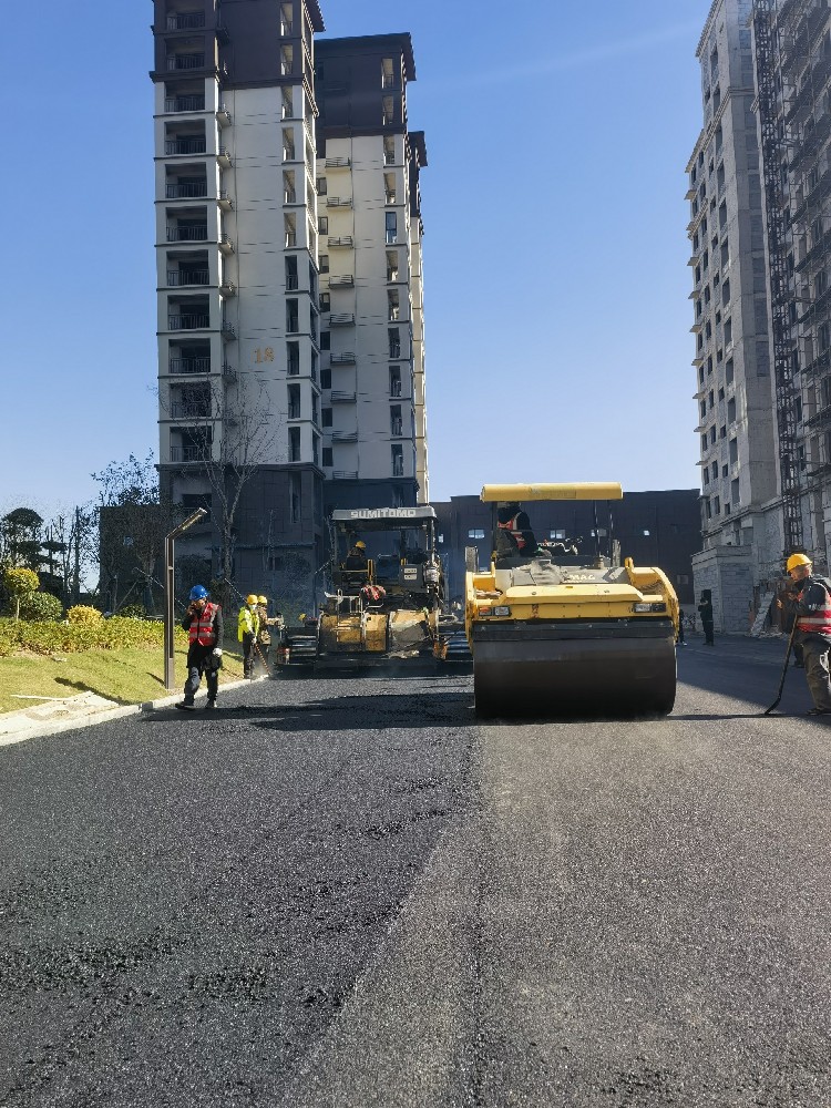郑州彩色沥青路面施工技术