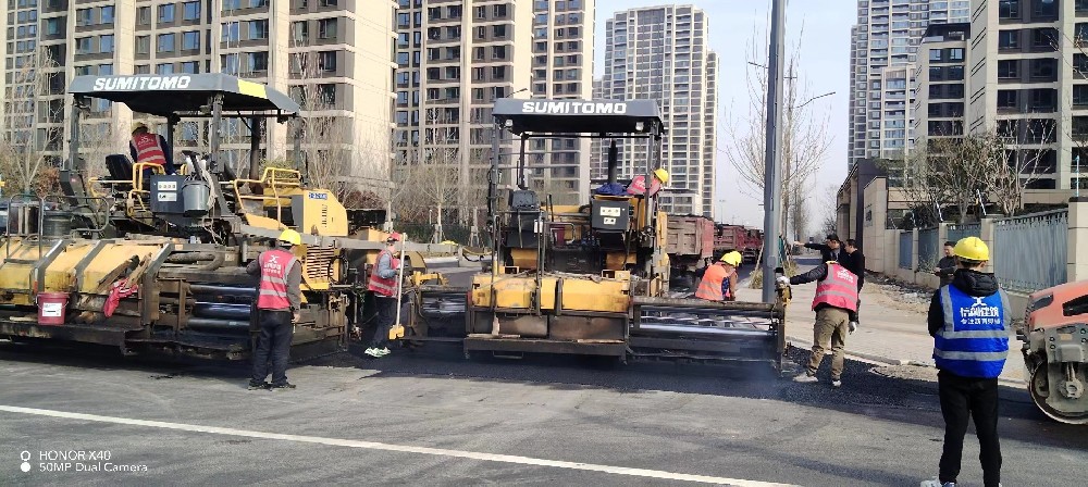 郑州沥青混凝土路面坑槽