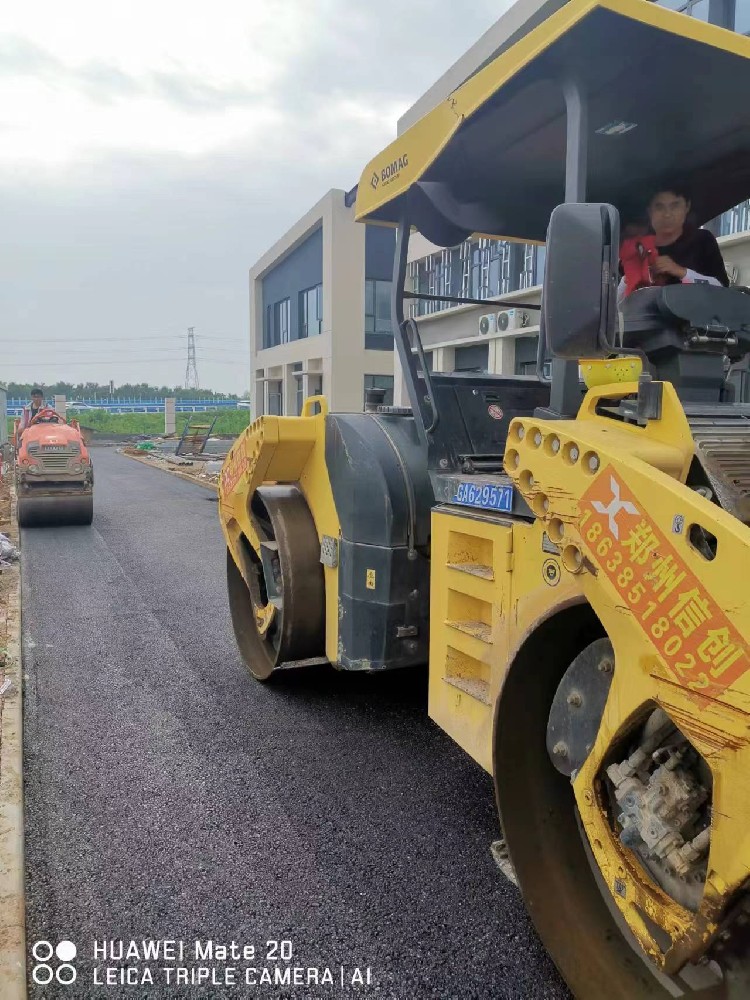 郑州新乡沥青路面病害——郑州新乡沥青路面摊铺