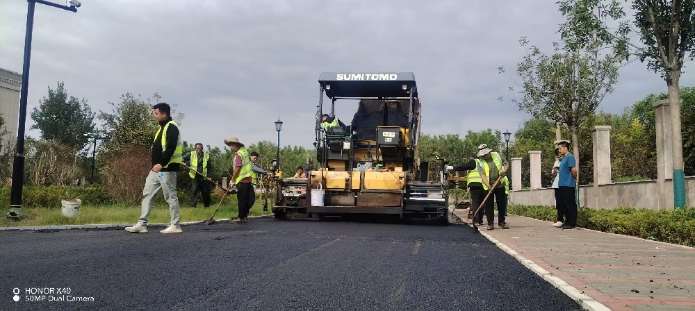 郑州沥青路面压实度影响因素分析