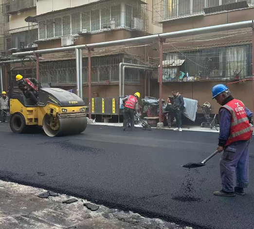 郑州沥青混凝土路面施工的抗冻融适配方案