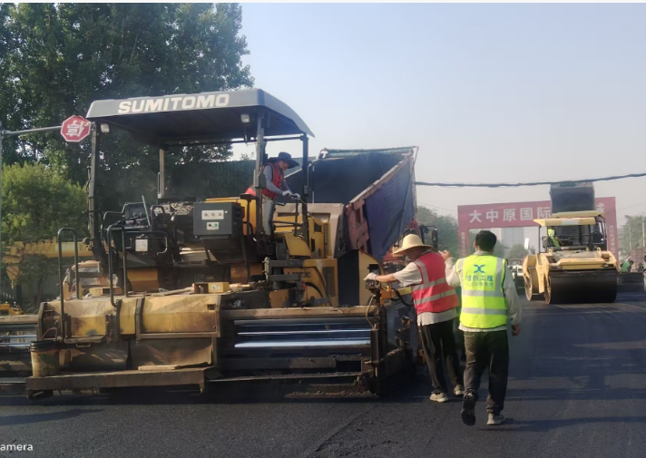 专业沥青路面施工，为城市铺就平安坦途