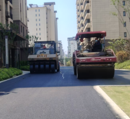郑州沥青搅拌站我们专注打造高承载、长寿命沥青路面